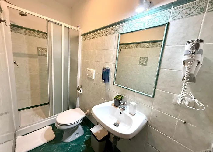 Konukevi Grand Gaeta 3*