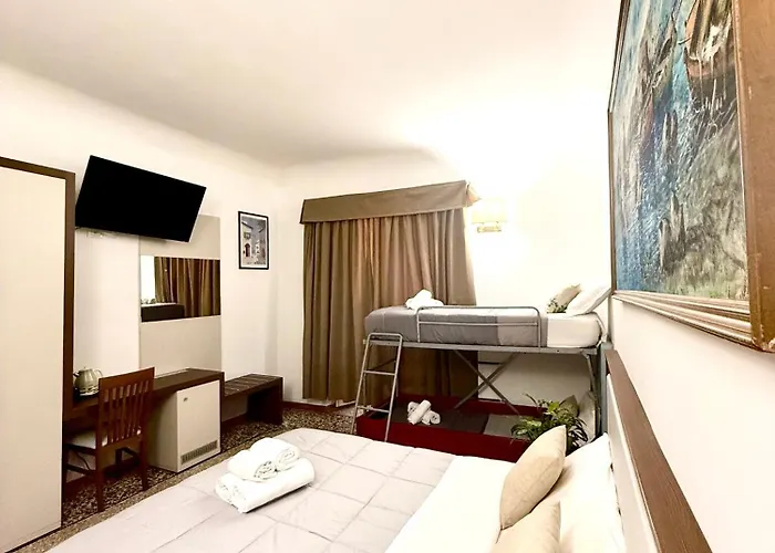 Konukevi Grand Gaeta Roma